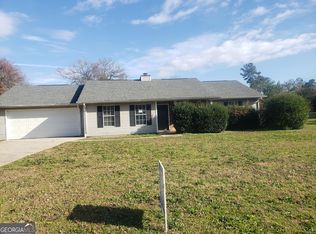 10 Oak Wood Ln #X, Covington, GA 30016