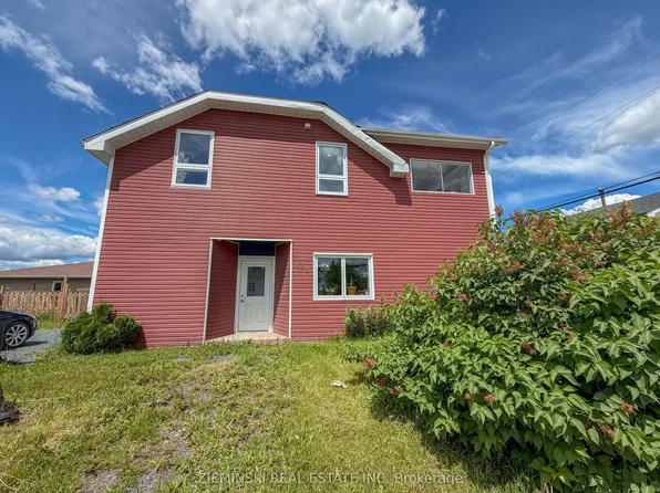 239 6th St, Cochrane, ON P0L 1C0