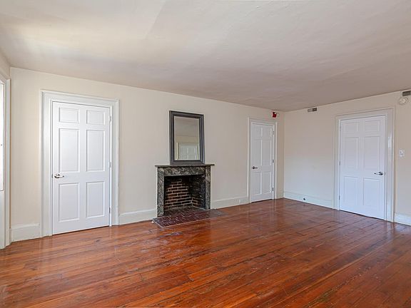 2nd image of 704 S Washington Sq APT 4F