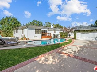 11372 Montana Ave, Los Angeles, CA 90049