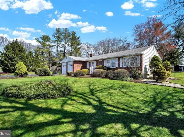 30 Avalon Ave, Elkton, MD 21921