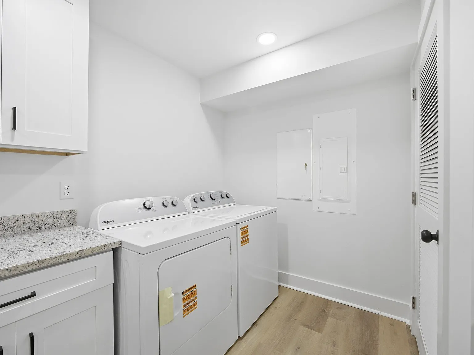 2903 15th Avenue - Apt.... — Photo 3