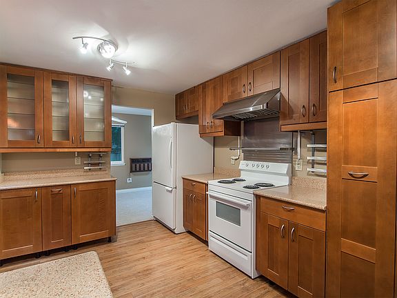 4th image of 22924 NE 25th Way