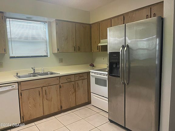 2nd image of 6173 Sequoia Dr