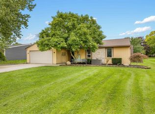 1305 Culbertson Ct, Auburn, IN 46706