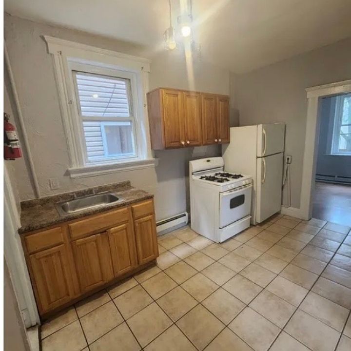 1st image of 331 E Jersey St #2LL