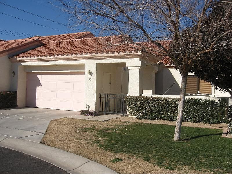 1st image of 45 E 9th Pl Unit 30