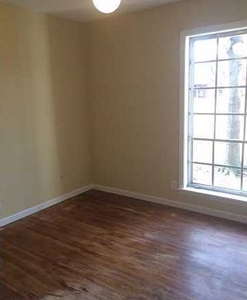 5th image of 8220 Southaven Cir W