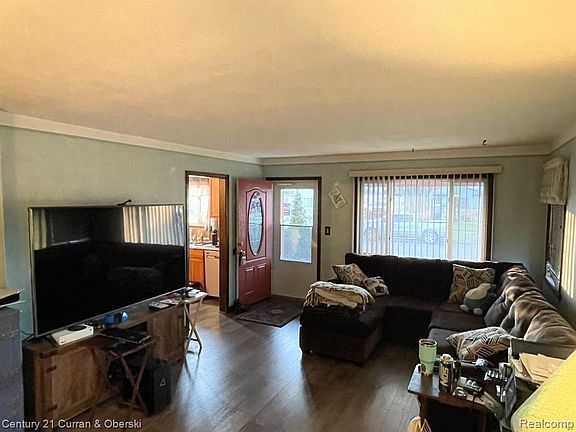 3rd image of 4927 Katherine St