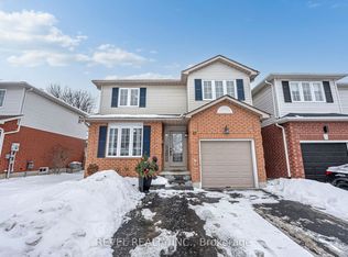 10 Barron Ct, Clarington, ON L1E3G2