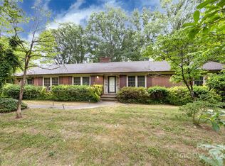 831 Coulwood Dr, Charlotte, NC 28214