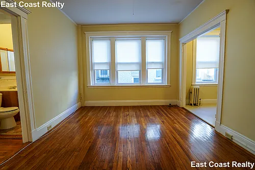 220 Kelton St Photo 1