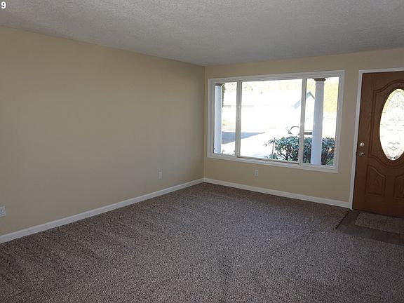 3rd image of 14009 NE 42nd St