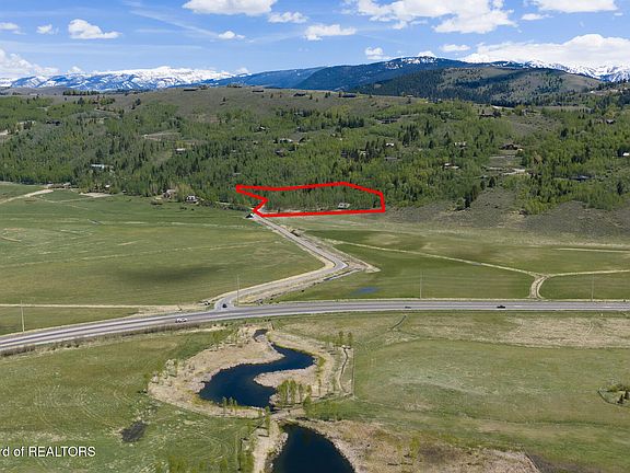 3rd image of 1000 N Pratt Rd