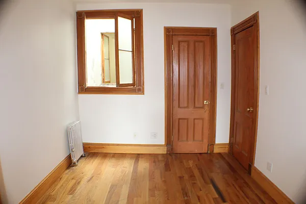 Rented by Makover Group Inc | media 39