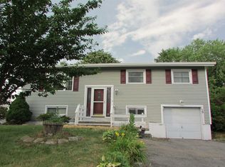 19 Cumberland Rd, Fishkill, NY 12524