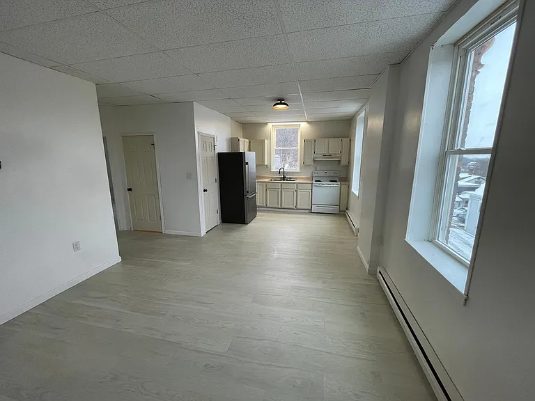 4325 Main St #D — Photo 5
