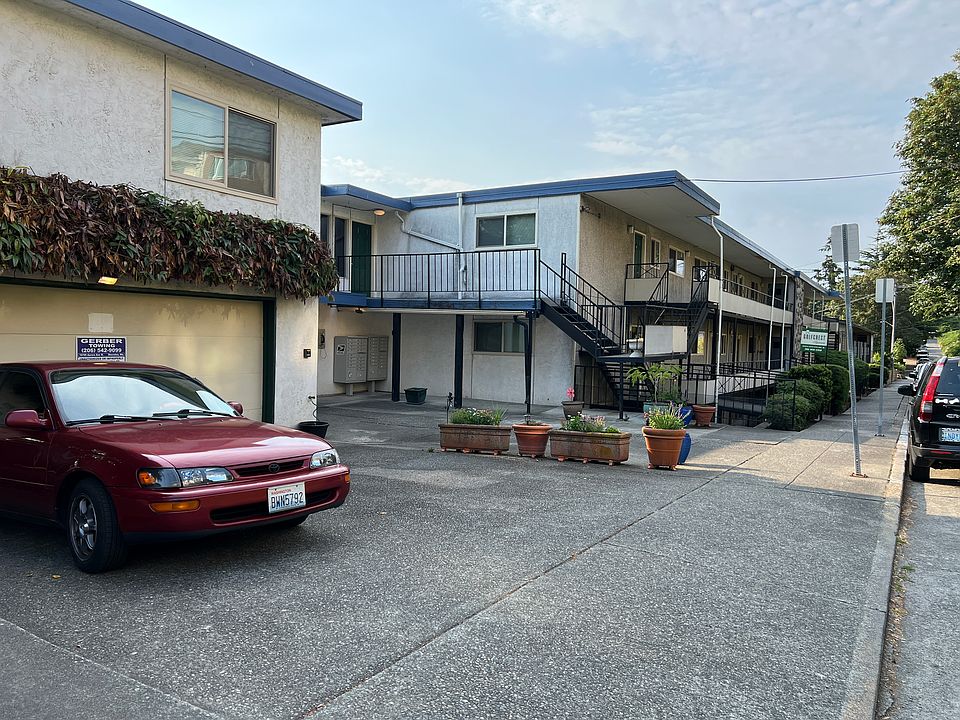 1st image of 2629 14th Ave W #21
