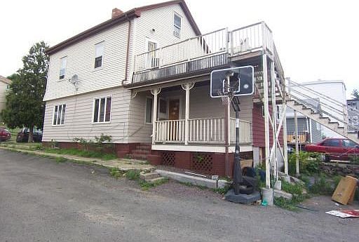 3 Room Rental Unit