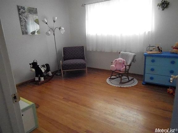 4th image of 5233 Galaxy Pkwy