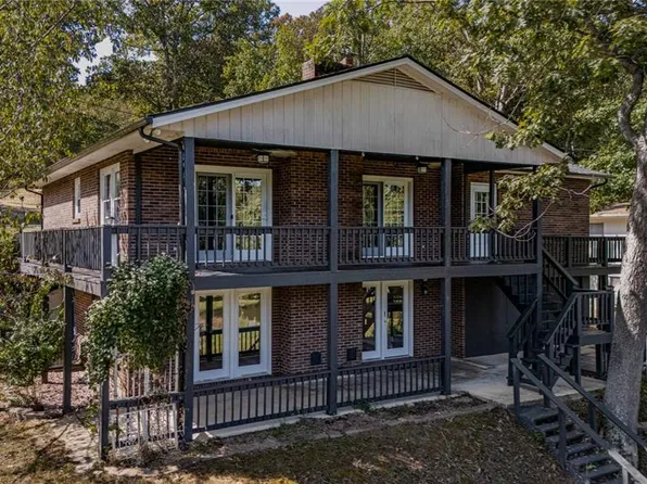 1076 S Deer Trl, Fredericktown, MO 63645