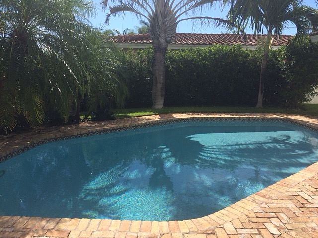 1st image of 151 SE 12th Ct