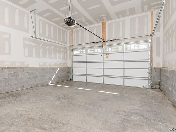 2nd image of 2932 Goldeneye Ln