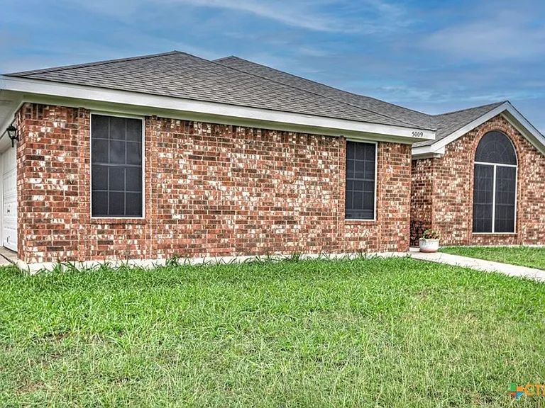 5009 Joseph Dr — Photo 2