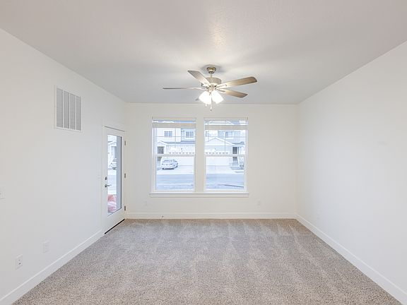 4th image of 709 W 4500 S #N102