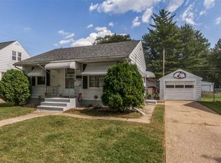 1231 Harrison Ct NW, Cedar Rapids, IA 52405