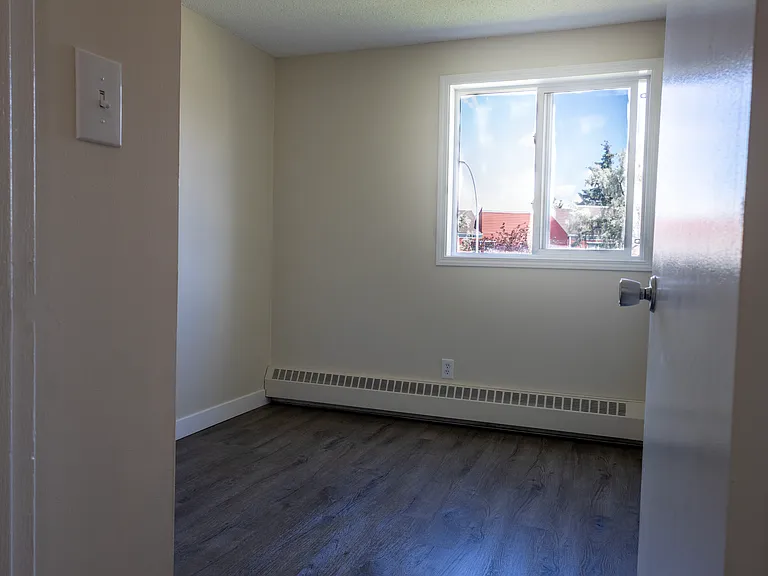 554 Millbourne Rd — Photo 9