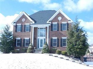 705 Cherry Tree Way, Cranberry Township, PA