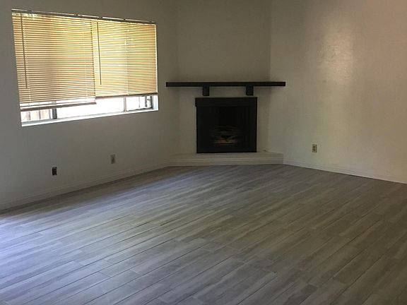 2nd image of 1109 W Norwood Pl APT D