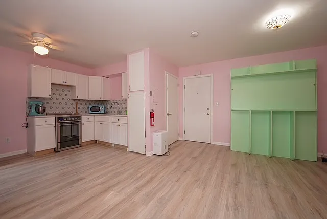 Studio, 380 sqft, $1,800 — Photo 2