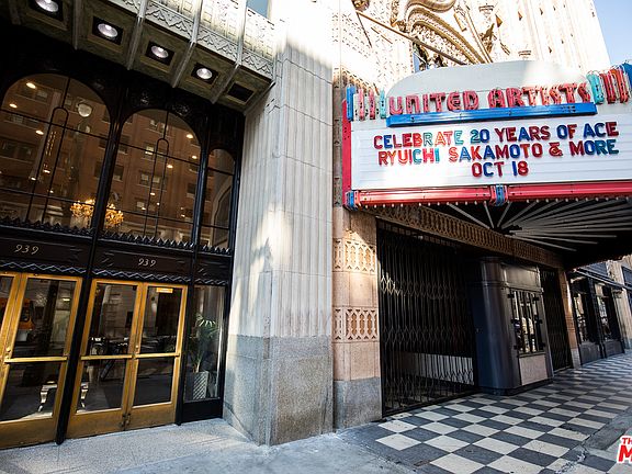 3rd image of 939 S Broadway #M2