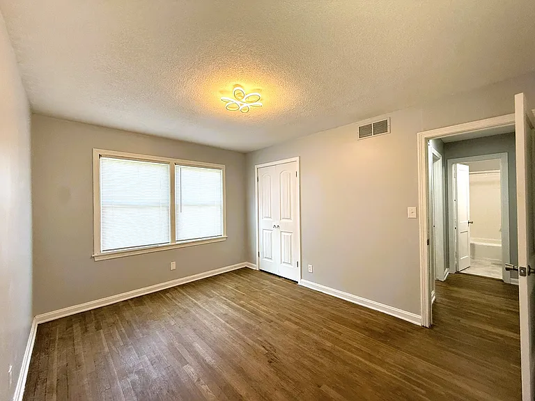 2037 S Laura Ave — Photo 16