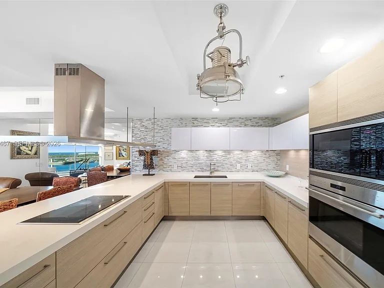 17301 Biscayne Blvd #1803 — Photo 6