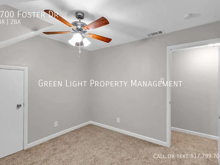1700 Foster Dr — Photo 24