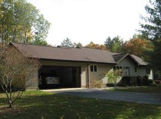 6370 Link Blvd, Indian River, MI 49749