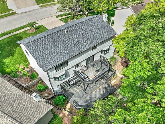 5th image of 2710 Forrest Green Dr