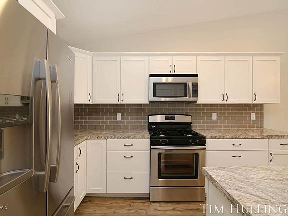 3rd image of 330 Needlewood Dr #330