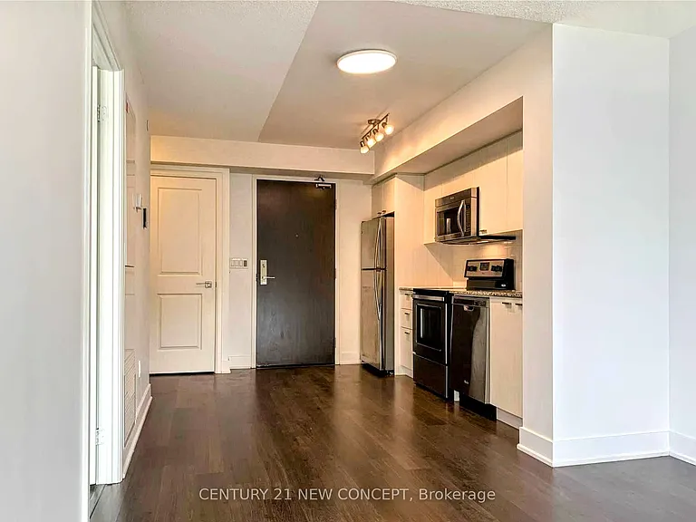 88 Sheppard Ave E #1111 — Photo 4