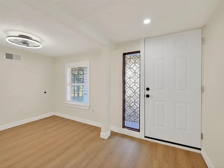 2118 Webster St #3 — Photo 3