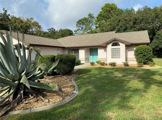 13 Begonias Ct, Homosassa, FL 34446