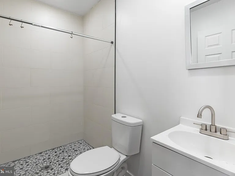 2550 Kensington Ave #3 — Photo 11
