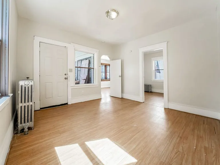 3402 Roehl Ave — Photo 29