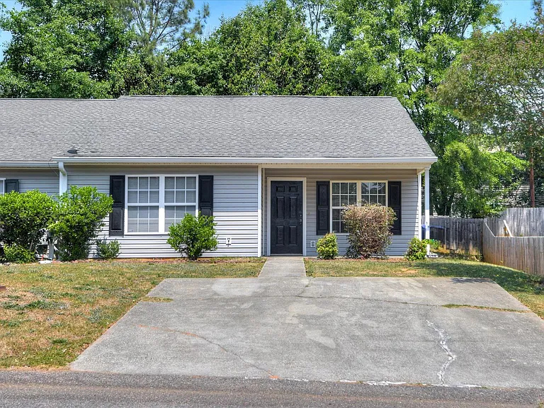 118 Charleston Row Blvd — Photo 2