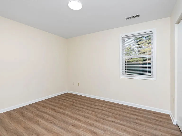 904 Fairfax Ave #4 — Photo 11