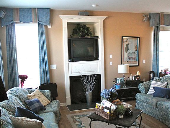3rd image of 5209 Fulwood Ct