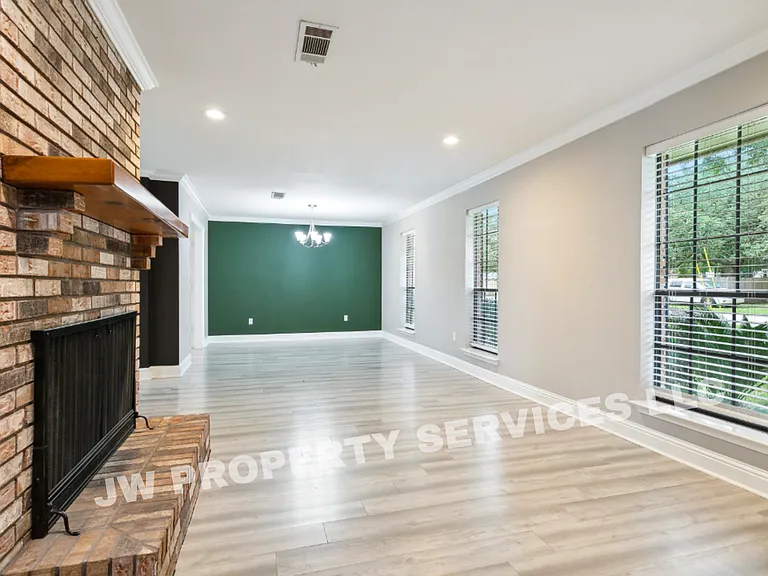 1476 Saint Christopher St — Photo 2